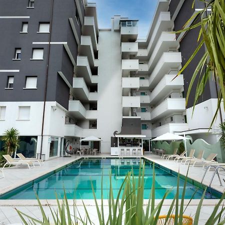 Nero D'Avorio Apartments Ріміні Екстер'єр фото