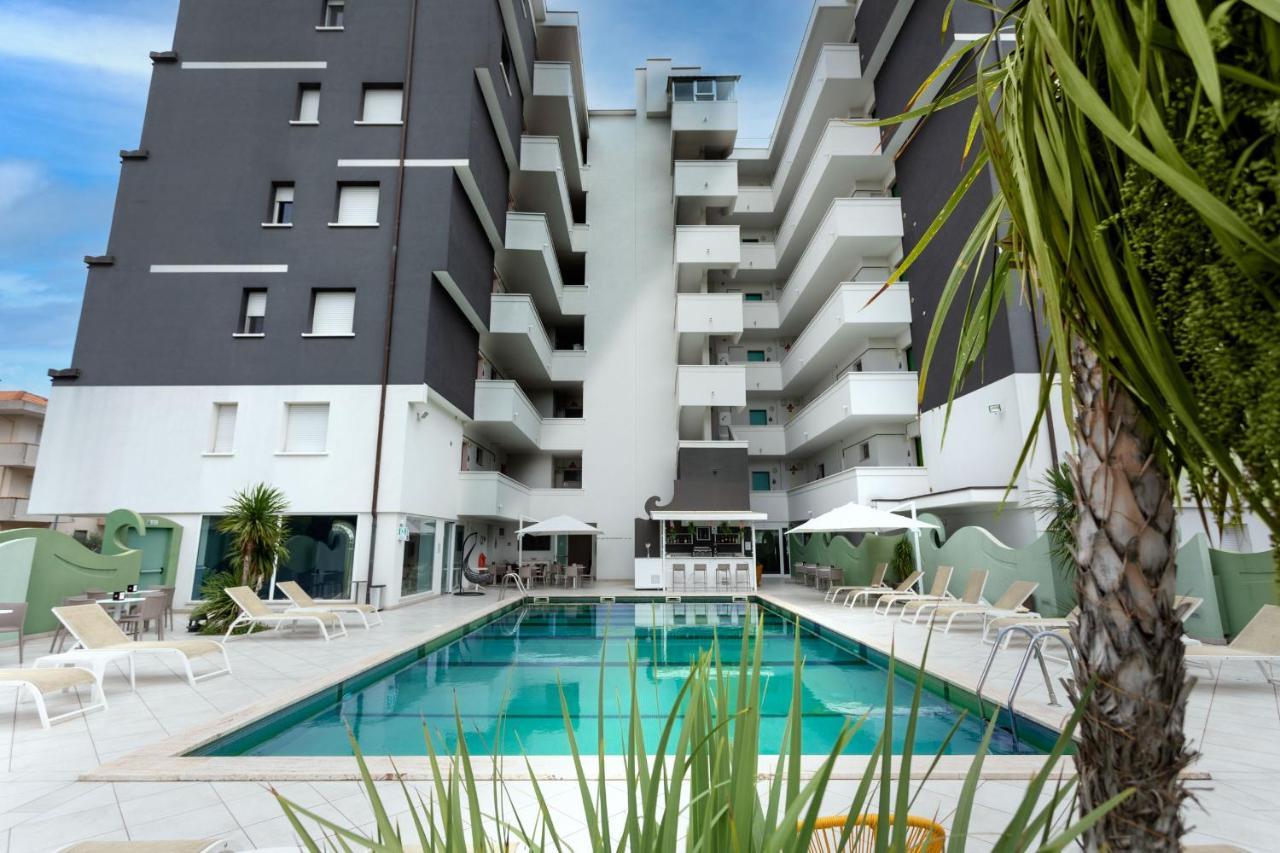 Nero D'Avorio Apartments Ріміні Екстер'єр фото