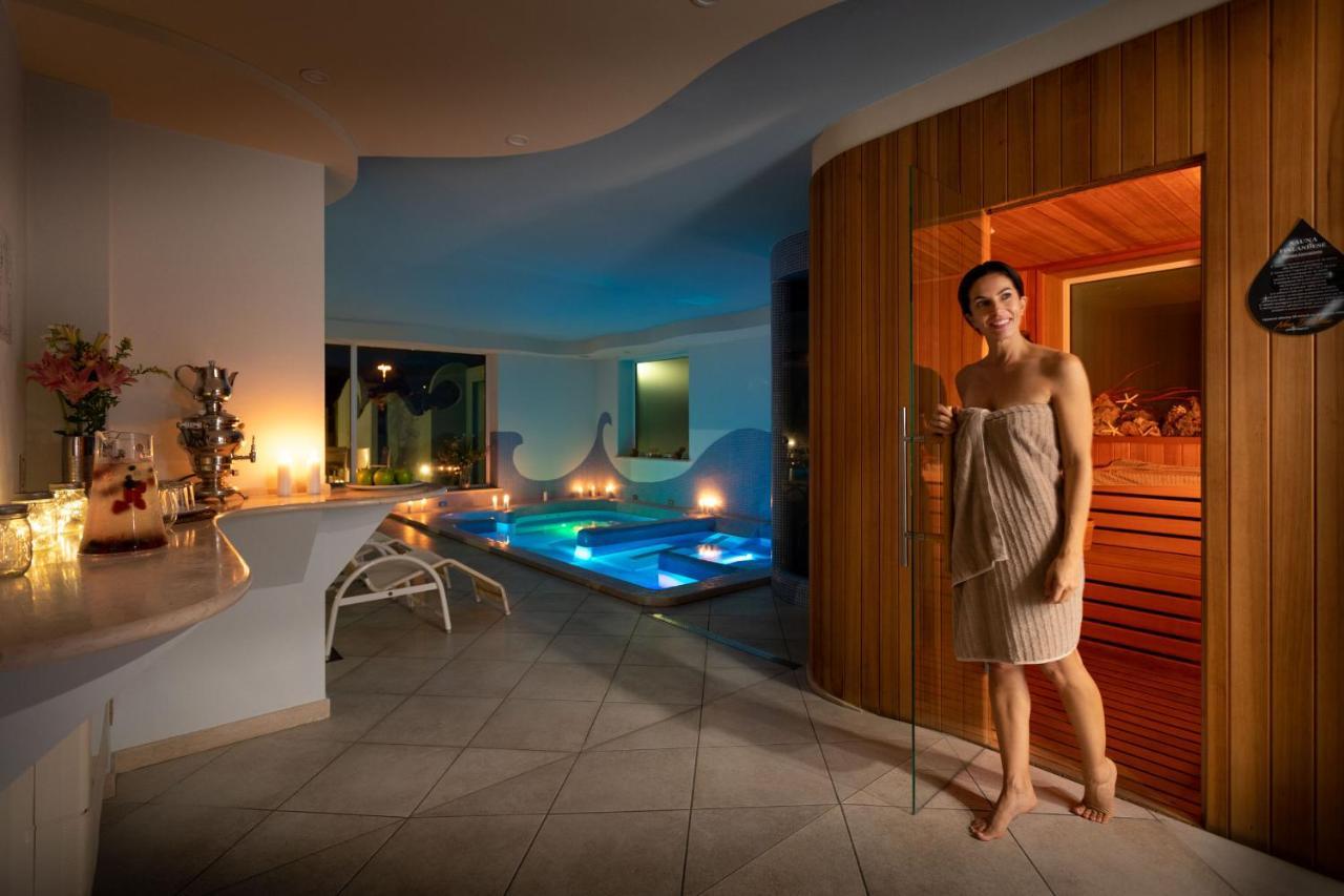 Nero D'Avorio Apartments Ріміні Екстер'єр фото